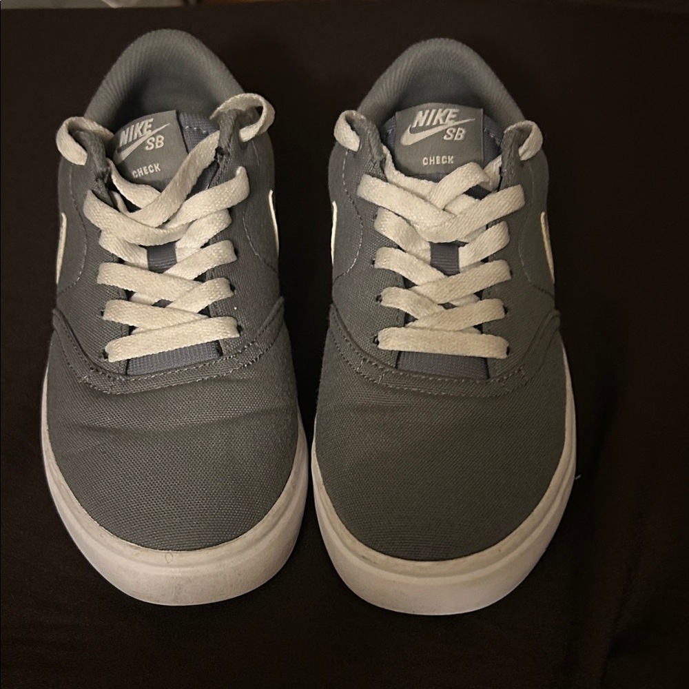 Nike SB Check Men's Dark Gray Sneakers